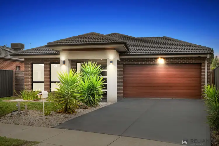 4 Lancewood Road, Manor Lakes VIC 3024