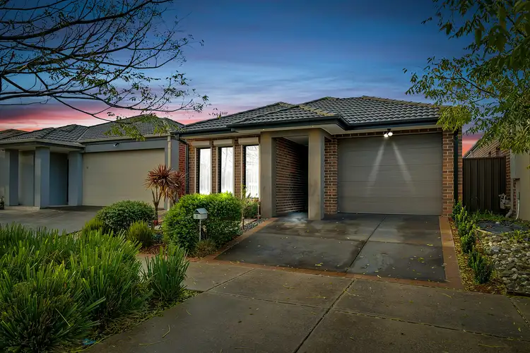 Second view of Homely house listing, 7 Clarendon Avenue, Craigieburn VIC 3064