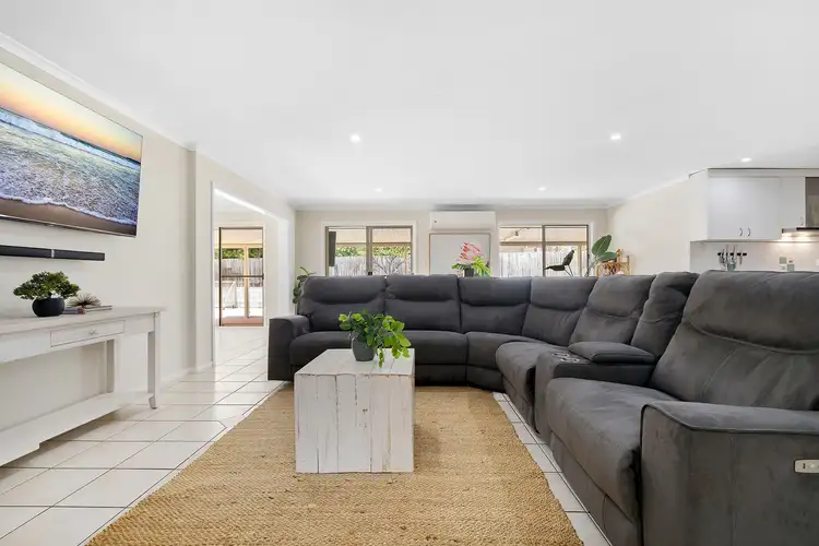 Sixth view of Homely house listing, 2 Whistler Close, Heritage Park QLD 4118