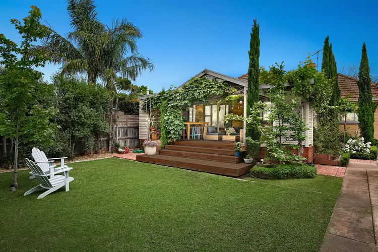 5 Little Avenue, Hamlyn Heights VIC 3215