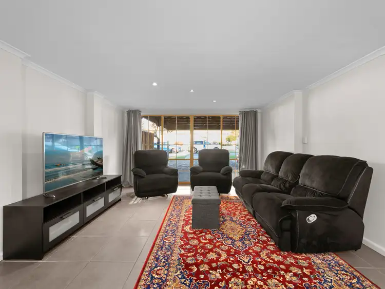 Sixth view of Homely house listing, 12 Lachlan Close, Cranbourne North VIC 3977