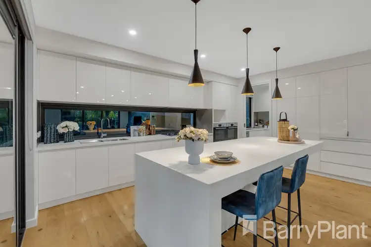 Sixth view of Homely house listing, 4 Oak Court, Mount Waverley VIC 3149