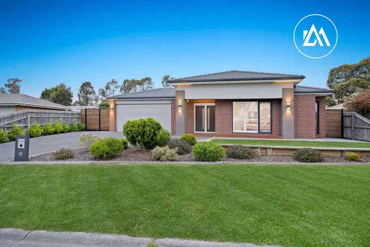 8 Lemnian Court, Langwarrin VIC 3910