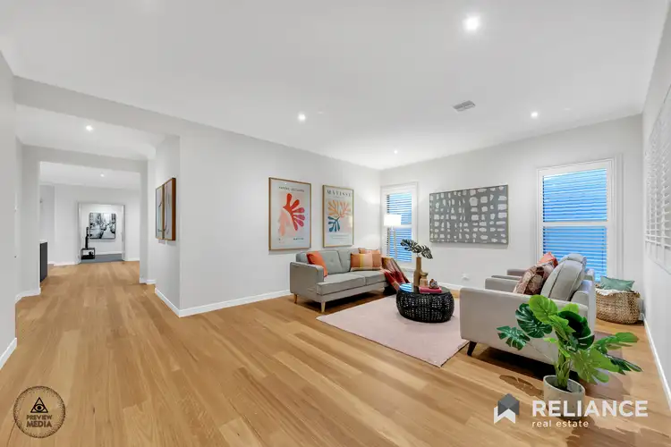 Sixth view of Homely house listing, 33 Viewbank Walk, Caroline Springs VIC 3023