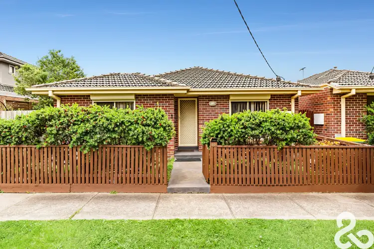 10 Tharratt Street, Thornbury VIC 3071