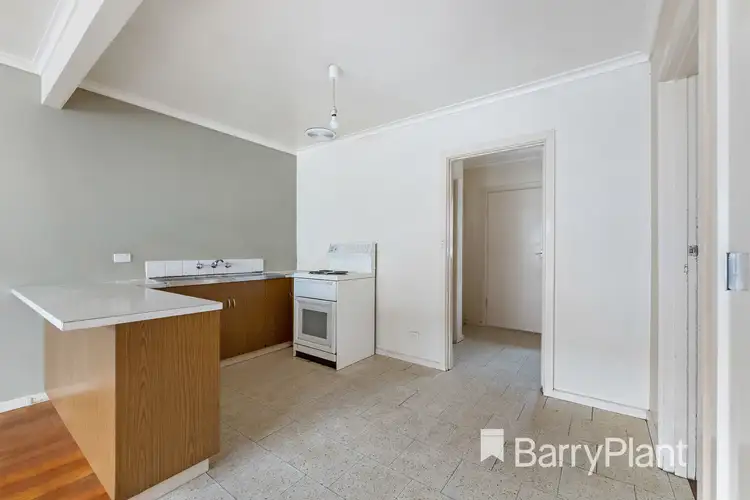 Fourth view of Homely unit listing, 2/9 Albert Crescent, St Albans VIC 3021