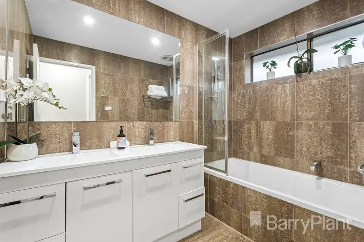 Sixth view of Homely house listing, 3 Kipling Court, Bundoora VIC 3083