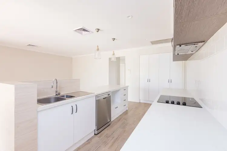 Sixth view of Homely townhouse listing, 3 Philippa Crescent, Mildura VIC 3500