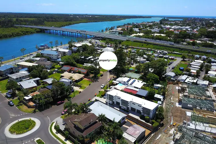 219 Broadwater Avenue West, Maroochydore QLD 4558