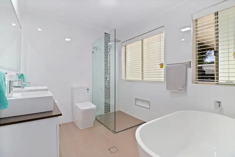 Sixth view of Homely house listing, 8 Prairie Glen, Claremont Meadows NSW 2747