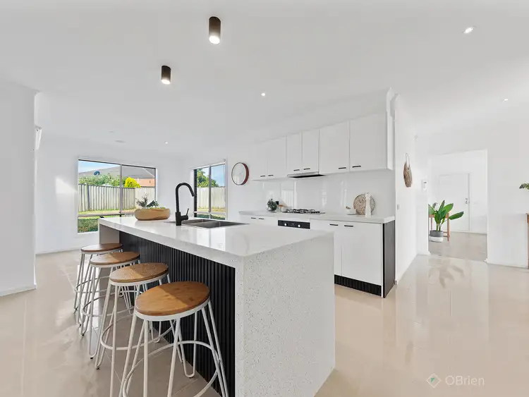 Sixth view of Homely house listing, 106 Skyline Way, Berwick VIC 3806