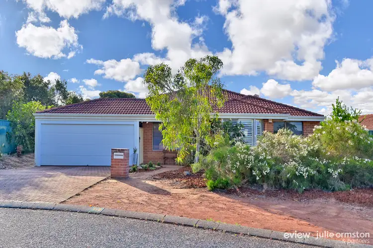 14 Woodlupine Rise, Woodvale WA 6026