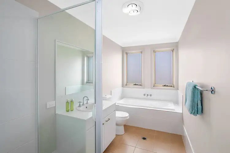 Fifth view of Homely house listing, 9 Oakmont Place, Woongarrah NSW 2259