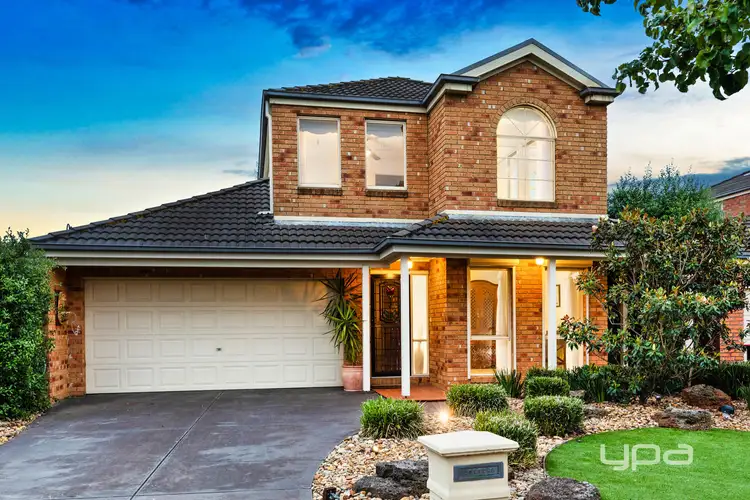 5 Earlswood Close, Caroline Springs VIC 3023