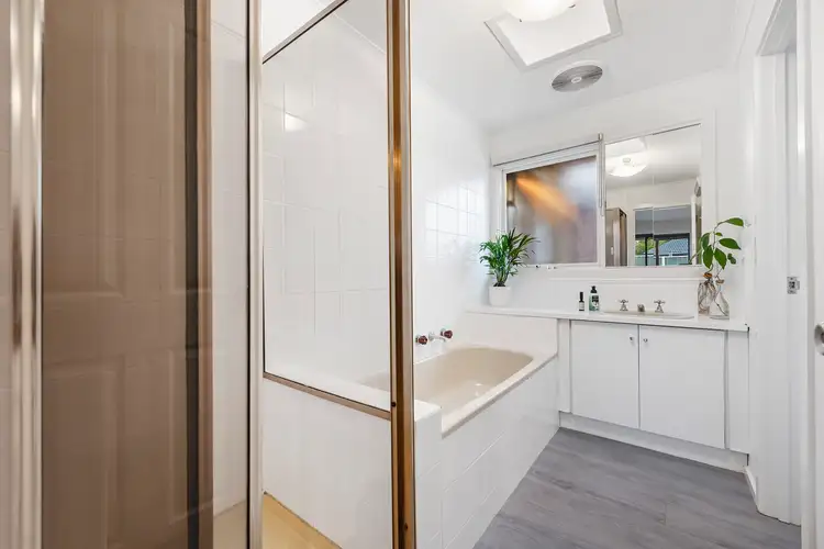 Fourth view of Homely house listing, 4 Sorell Court, Keilor Downs VIC 3038