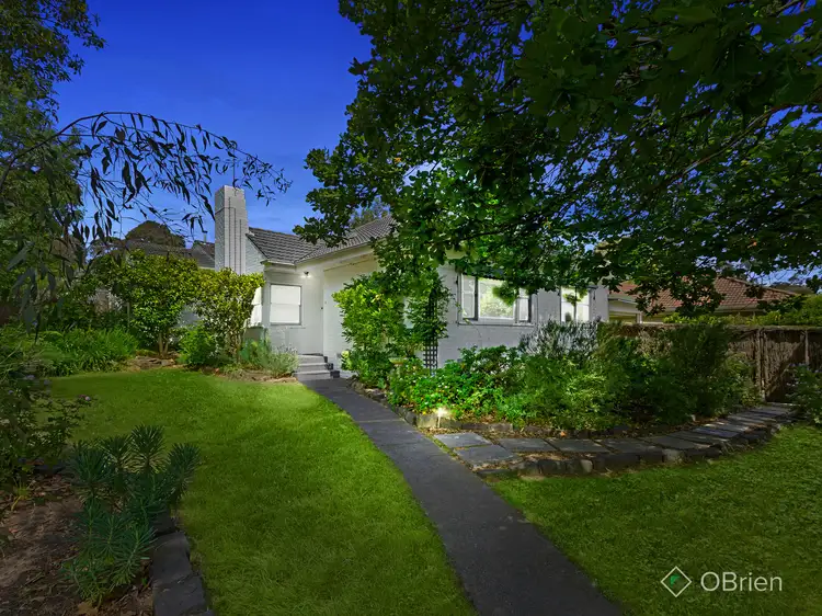 1/5 Myrtle Grove, Blackburn VIC 3130