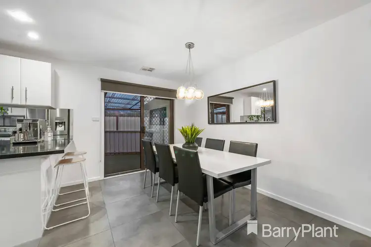 Fifth view of Homely house listing, 2 Duval Court, Albanvale VIC 3021