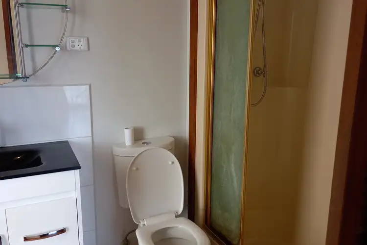 Fifth view of Homely house listing, 2 Hardman Court, Endeavour Hills VIC 3802