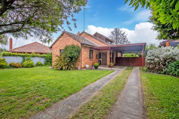5 Muir Crescent, Newington VIC 3350