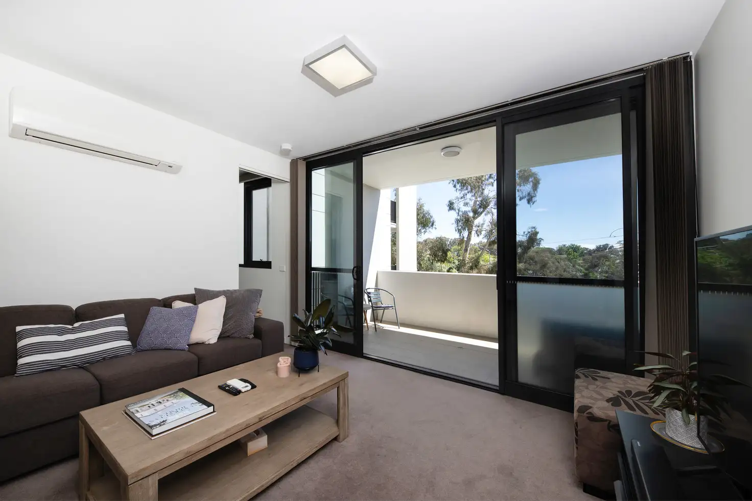 Main view of Homely unit listing, 82/5 Burnie Street, Lyons ACT 2606