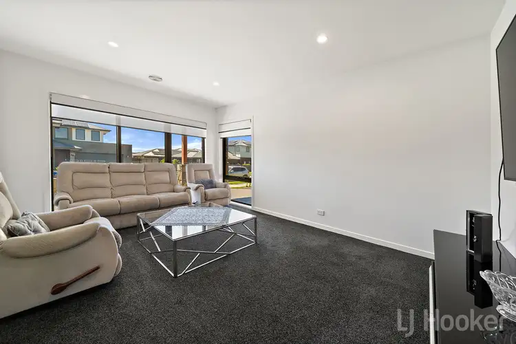 Second view of Homely house listing, 32 Helen Circuit, Googong NSW 2620