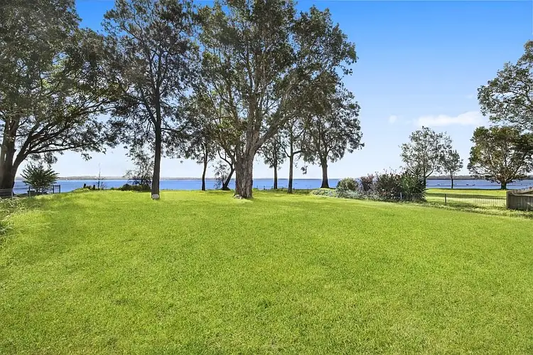 74 Leonard Avenue, Toukley NSW 2263