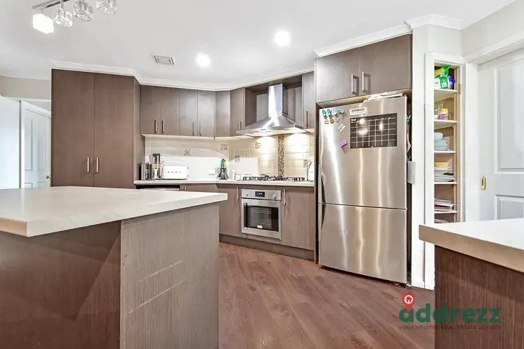 Second view of Homely house listing, 8 Aileen Court, Hallam VIC 3803
