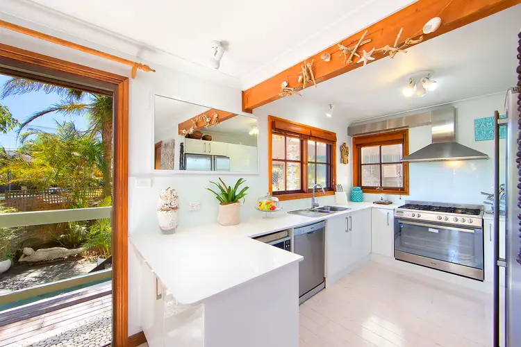 50 Wimbledon Avenue, North Narrabeen NSW 2101