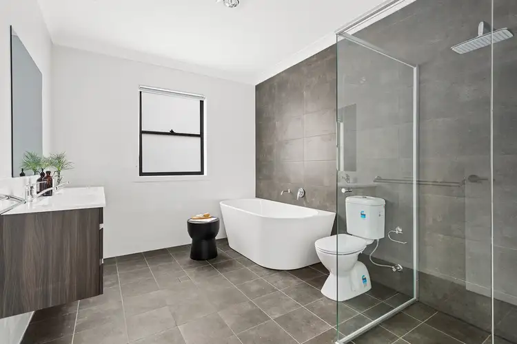 Fifth view of Homely house listing, 1/146 Auburn Street, Coniston NSW 2500