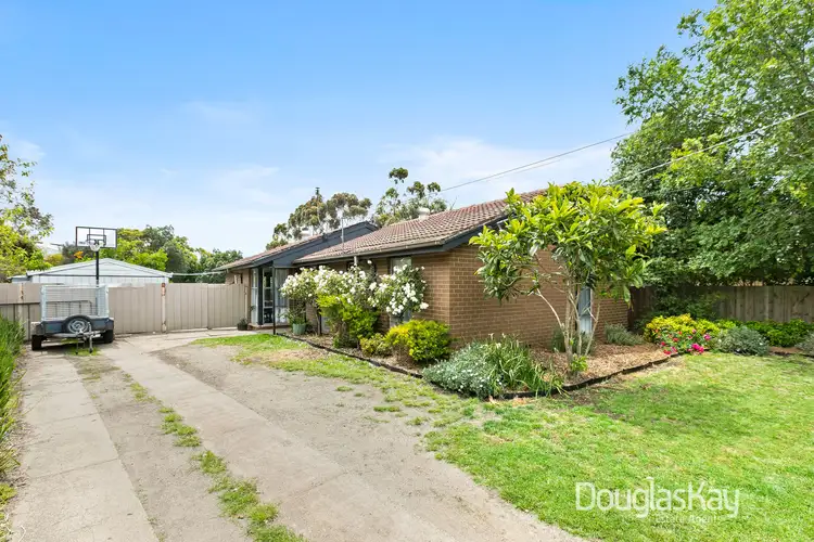 52 Learmonth Crescent, Sunshine West VIC 3020