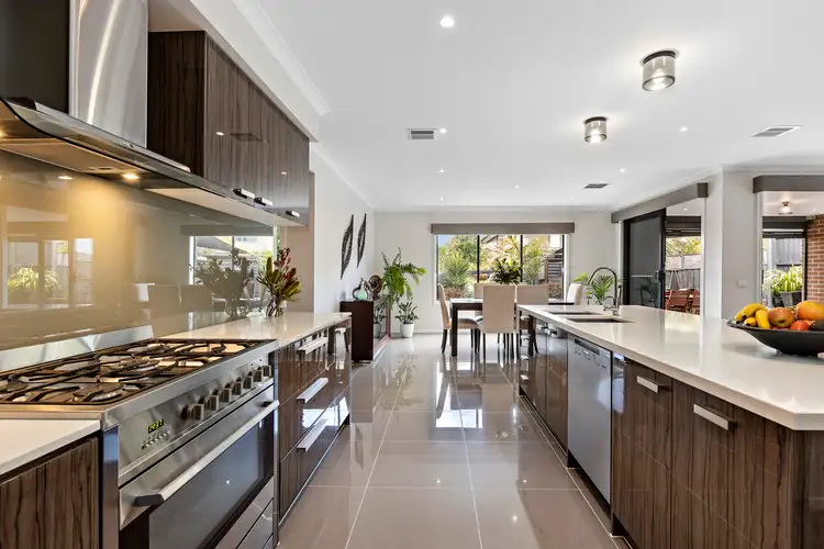 Sixth view of Homely house listing, 8 Joeys Run, South Morang VIC 3752