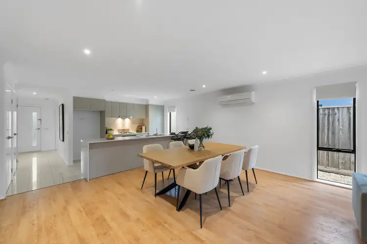 Fifth view of Homely house listing, 39 Giverny Close, Burnside Heights VIC 3023