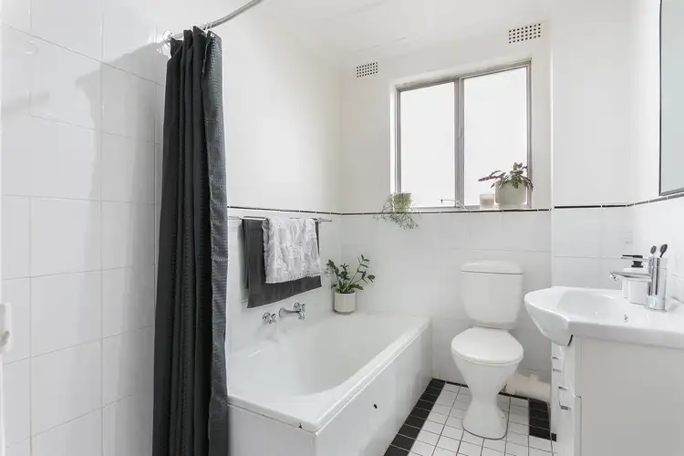 Fifth view of Homely apartment listing, 4/7 Norman Avenue, Dolls Point NSW 2219