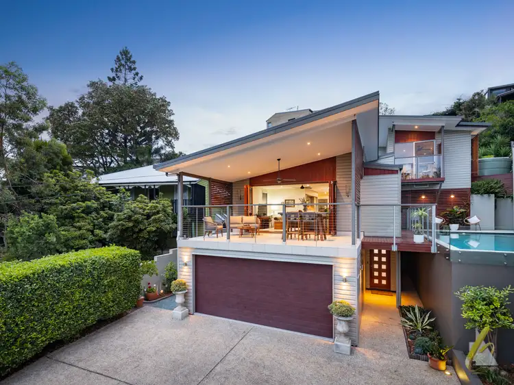 121 Empress Terrace, Bardon QLD 4065