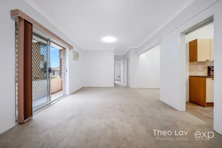 1/33 Cornelia Street