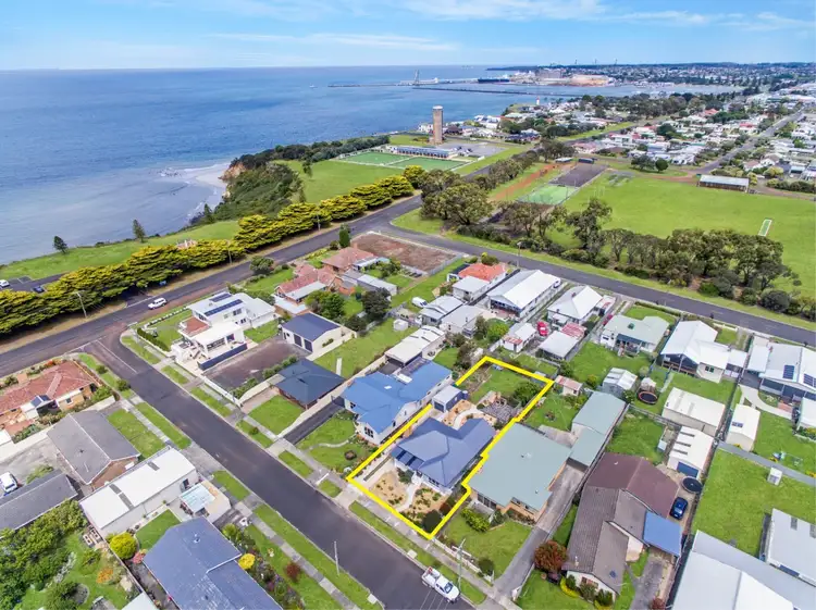 9 Dutton Street, Portland VIC 3305