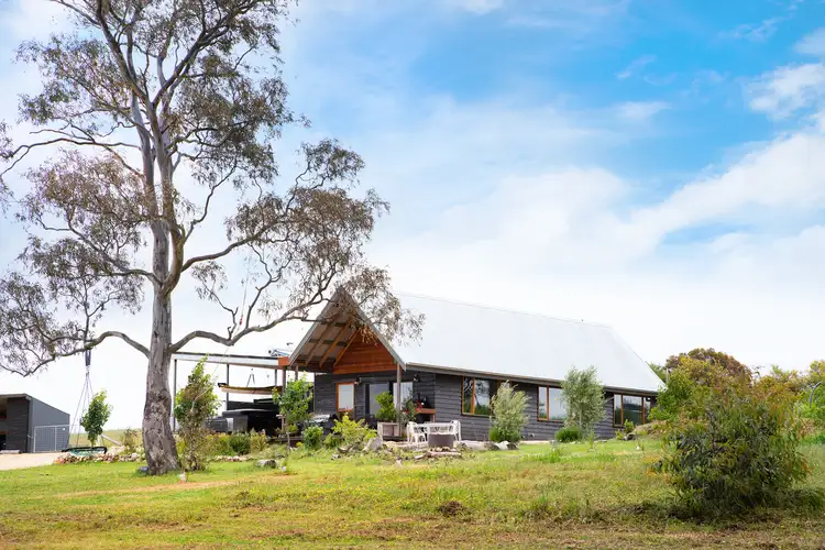 12 Moons Lane, Faraday VIC 3451