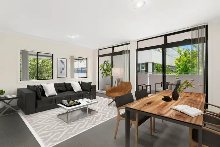 20/3 Erskineville Road