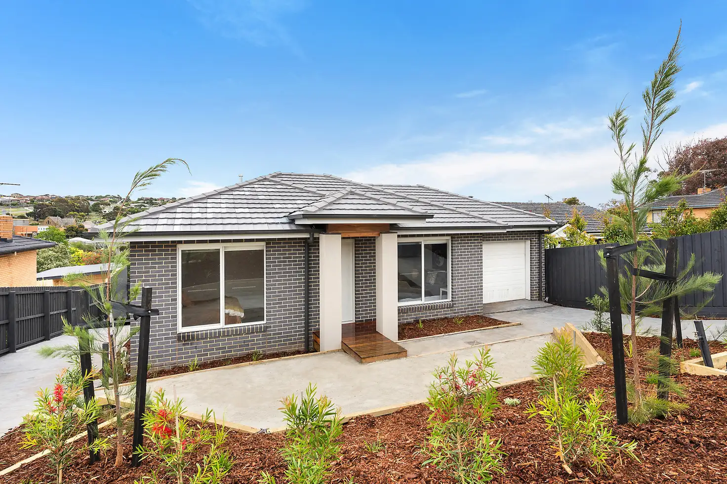 Main view of Homely unit listing, 1/274 Roslyn Road, Highton VIC 3216