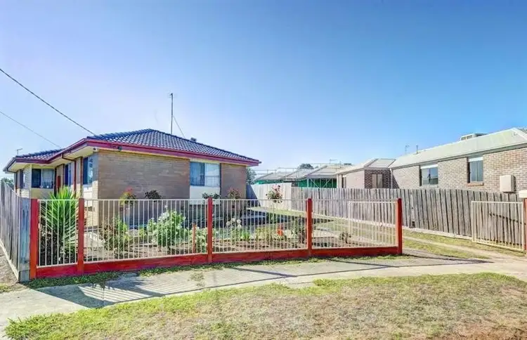 Main view of Homely house listing, 2 Erica Street, Wendouree VIC 3355
