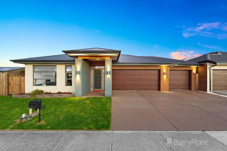 67 Bradman Drive, Cranbourne West VIC 3977