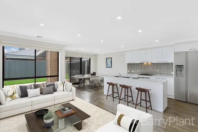 Fourth view of Homely house listing, 2/38 Willandra Boulevard, Harkness VIC 3337