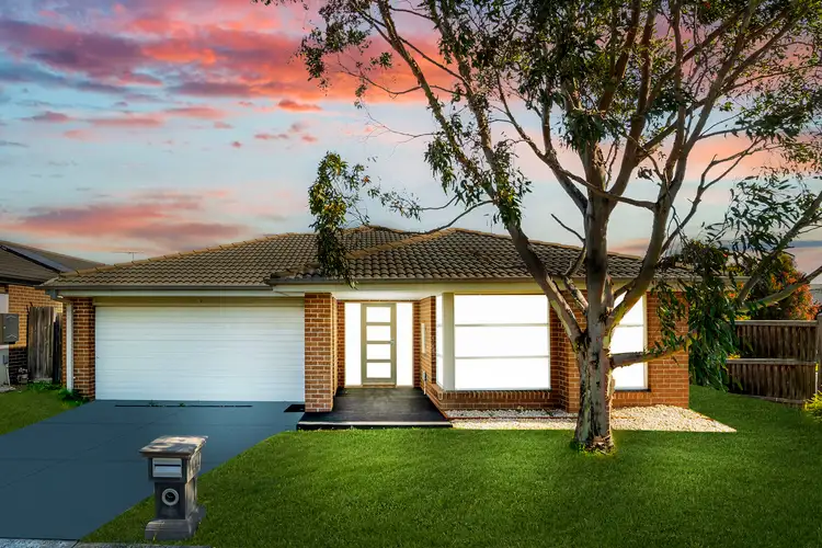 15 Warrego Way, Point Cook VIC 3030