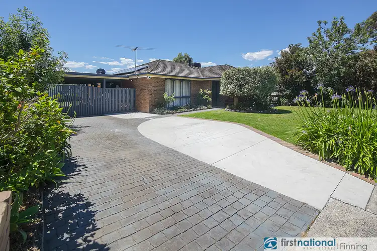 144 Endeavour Drive, Cranbourne North VIC 3977