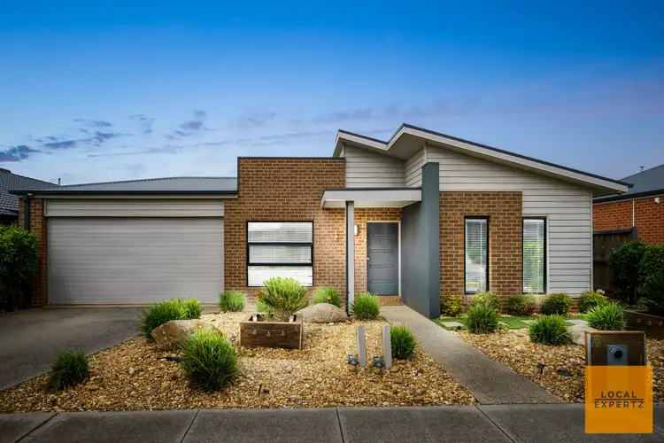 6 Glenelly Street, Weir Views VIC 3338