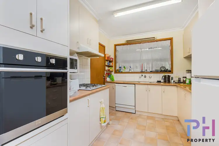 Second view of Homely house listing, 1 Tracey Court, Eaglehawk VIC 3556