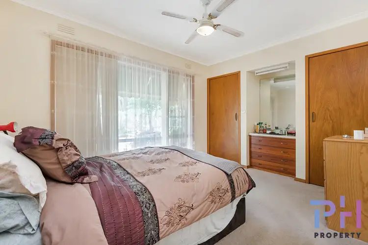 Sixth view of Homely house listing, 1 Tracey Court, Eaglehawk VIC 3556