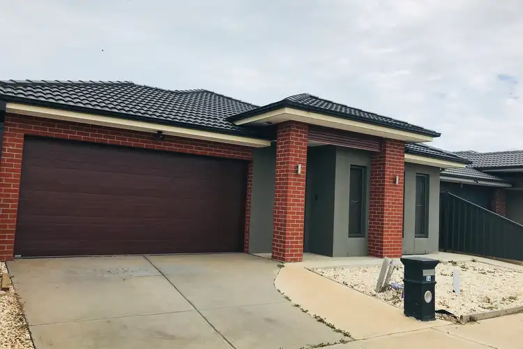 54 Capricornus Crescent