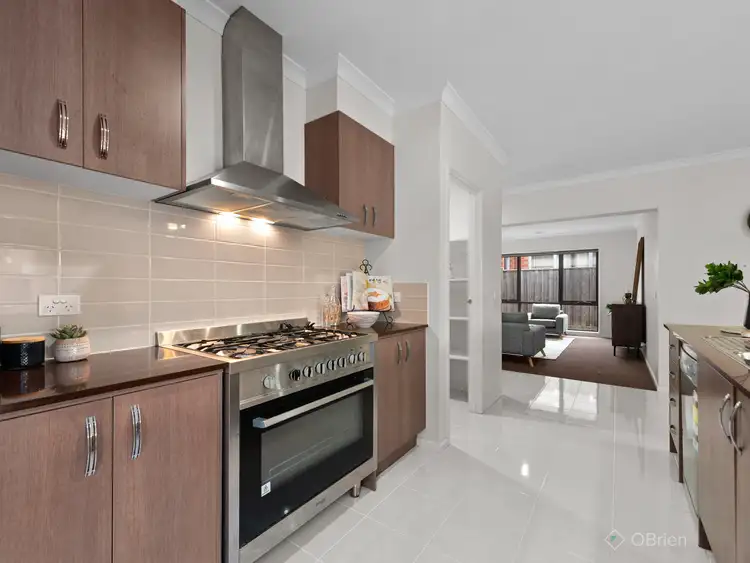 Sixth view of Homely house listing, 7 McMahon Avenue, Cranbourne North VIC 3977