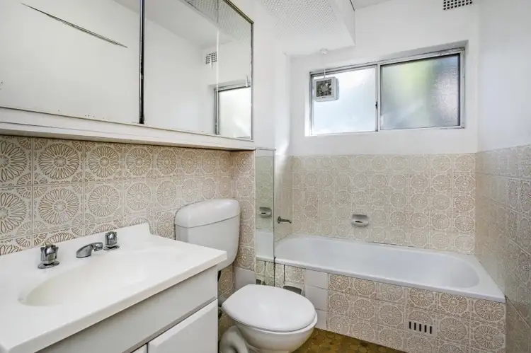 Sixth view of Homely unit listing, 4/120 Pacific Parade, Dee Why NSW 2099